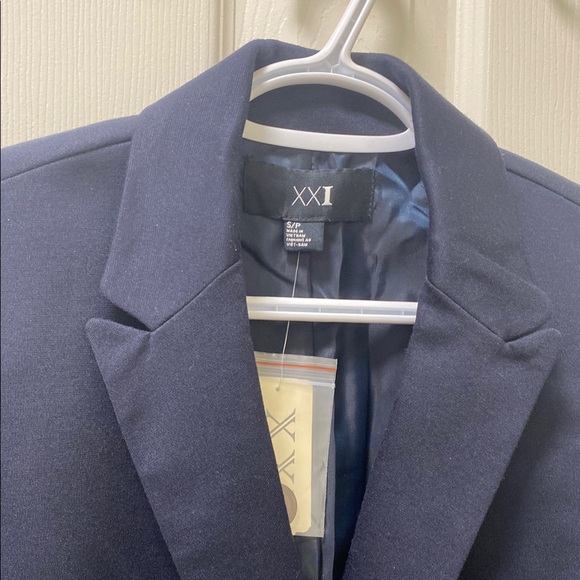NWT Forever 21 Navy Blazer - Picture 2 of 4